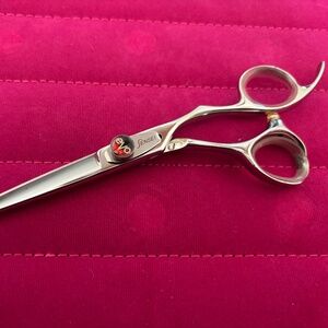 Scissor Hairstylist